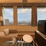 Luxury City Apartment With Skyline View