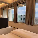 Luxury City Apartment With Skyline View